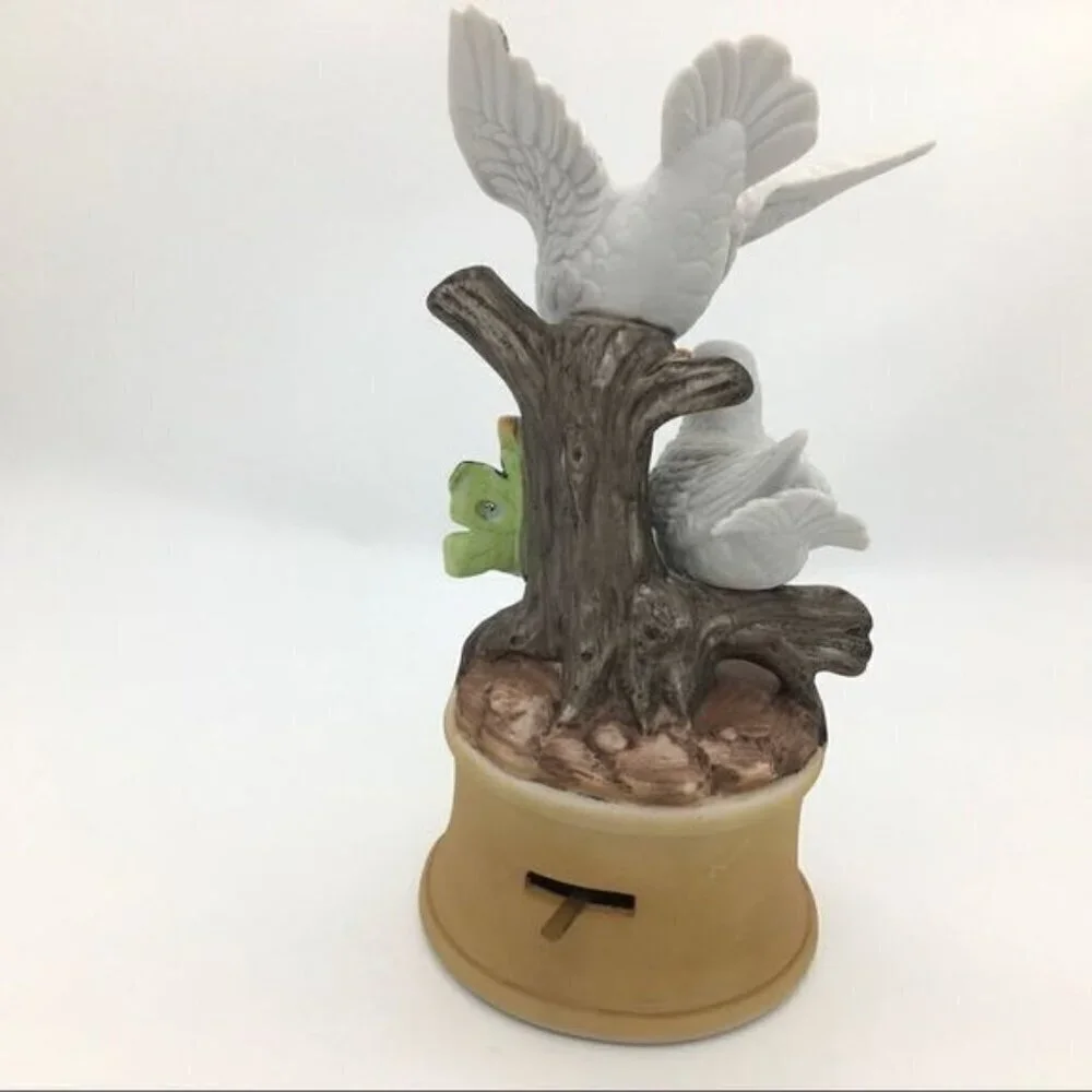 Vintage Shafford Porcelain Love Doves Musical Box Figurine